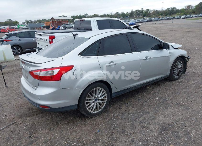 Photo 4 of 2013 Ford Focus TITANIUM (VIN 1FADP3J27DL338634)