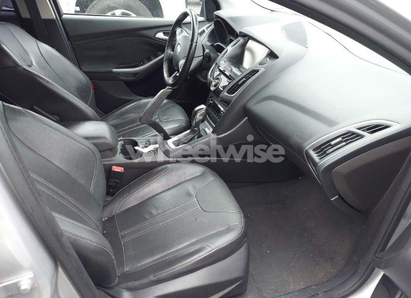 Photo 5 of 2013 Ford Focus TITANIUM (VIN 1FADP3J27DL338634)