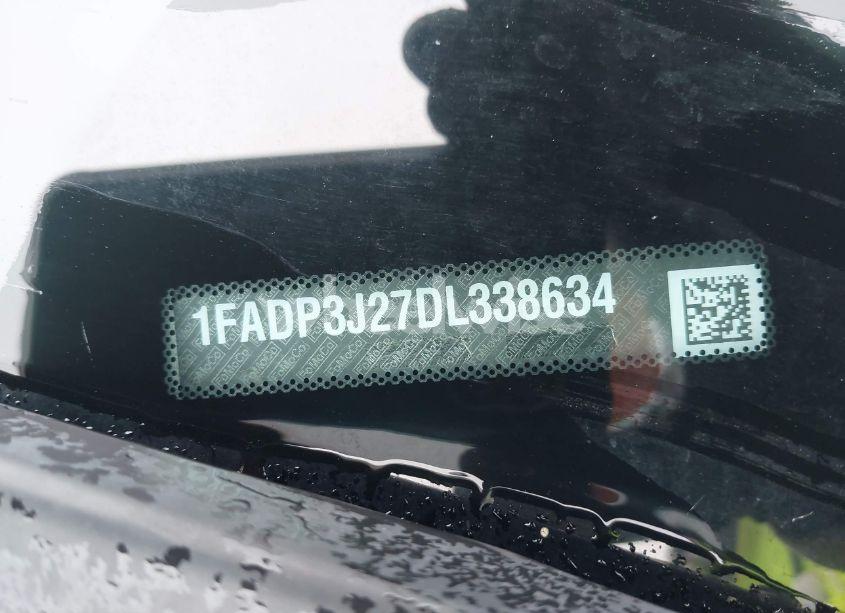 Photo 9 of 2013 Ford Focus TITANIUM (VIN 1FADP3J27DL338634)