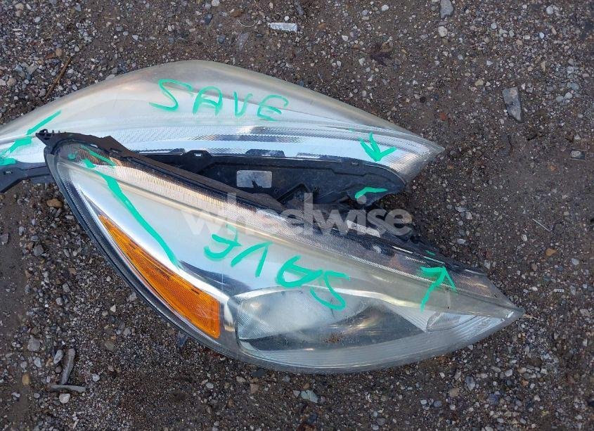 Photo 12 of 2015 Ford Focus TITANIUM (VIN 1FADP3J27FL259029)