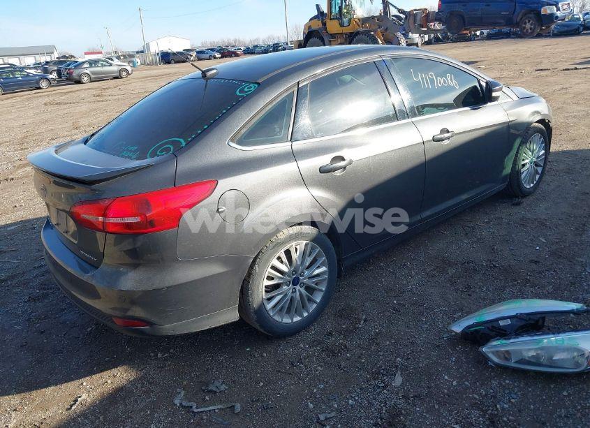Photo 4 of 2015 Ford Focus TITANIUM (VIN 1FADP3J27FL259029)
