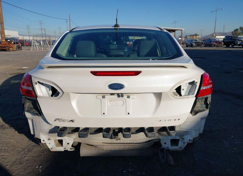Photo 17 of 2015 Ford Focus TITANIUM (VIN 1FADP3J27FL341438)