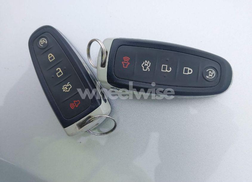 Photo 11 of 2013 Ford Focus TITANIUM (VIN 1FADP3J28DL232077)