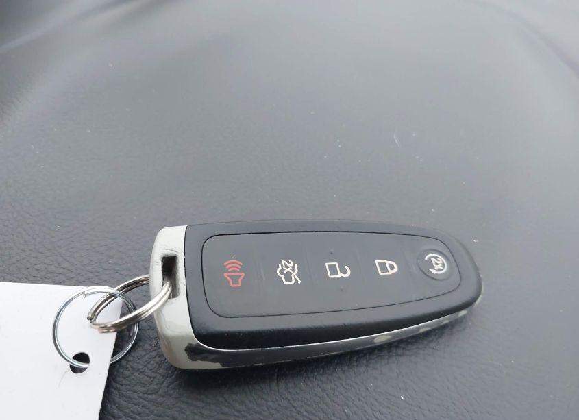 Photo 11 of 2014 Ford Focus TITANIUM (VIN 1FADP3J28EL229553)