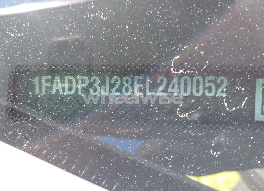 Photo 9 of 2014 Ford Focus TITANIUM (VIN 1FADP3J28EL240052)