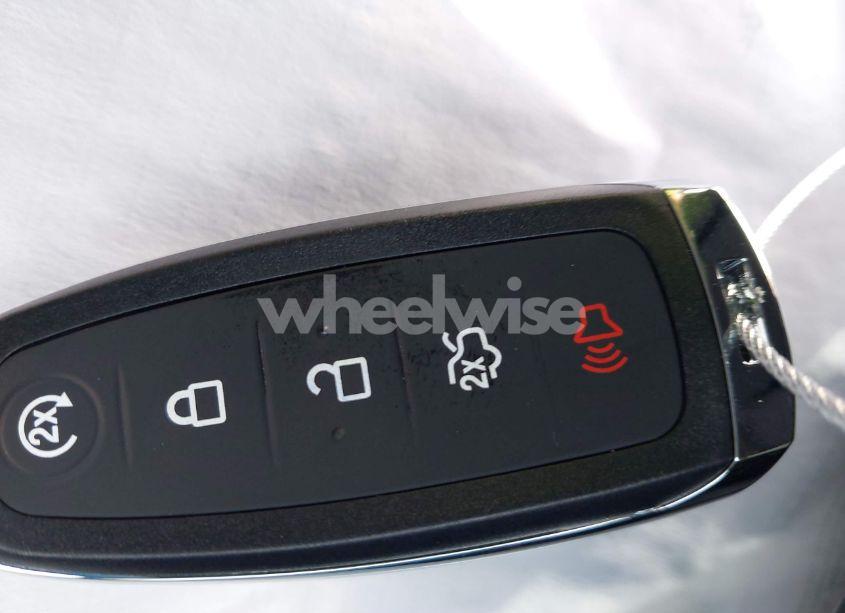 Photo 11 of 2014 Ford Focus TITANIUM (VIN 1FADP3J28EL241430)