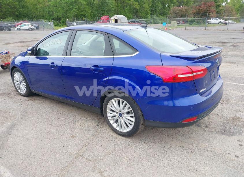 Photo 3 of 2015 Ford Focus TITANIUM (VIN 1FADP3J28FL380815)