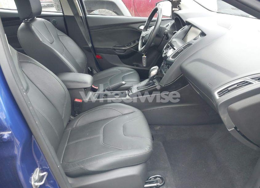 Photo 5 of 2015 Ford Focus TITANIUM (VIN 1FADP3J28FL380815)