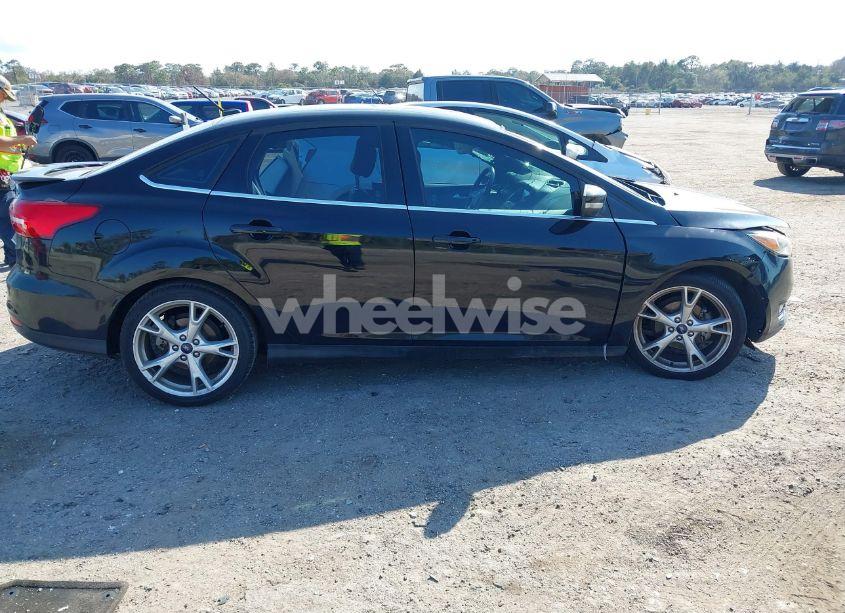 Photo 13 of 2016 Ford Focus TITANIUM (VIN 1FADP3J28GL335410)