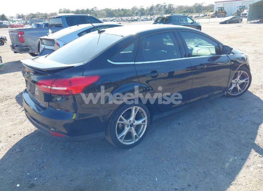 Photo 4 of 2016 Ford Focus TITANIUM (VIN 1FADP3J28GL335410)
