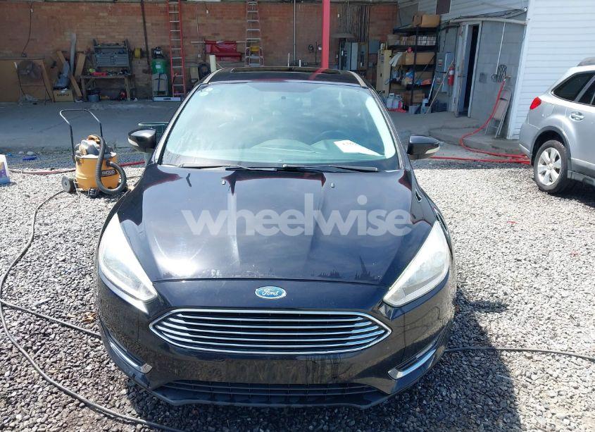 Photo 12 of 2016 Ford Focus TITANIUM (VIN 1FADP3J28GL393422)