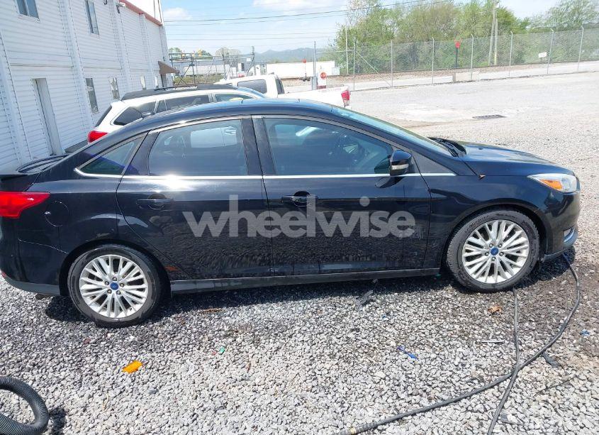 Photo 13 of 2016 Ford Focus TITANIUM (VIN 1FADP3J28GL393422)