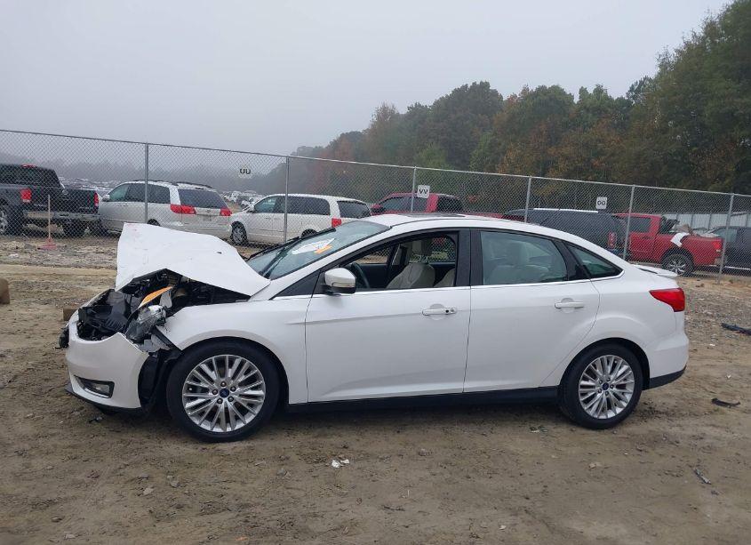 Photo 14 of 2017 Ford Focus TITANIUM (VIN 1FADP3J28HL287473)