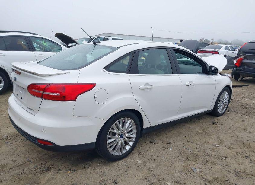Photo 4 of 2017 Ford Focus TITANIUM (VIN 1FADP3J28HL287473)