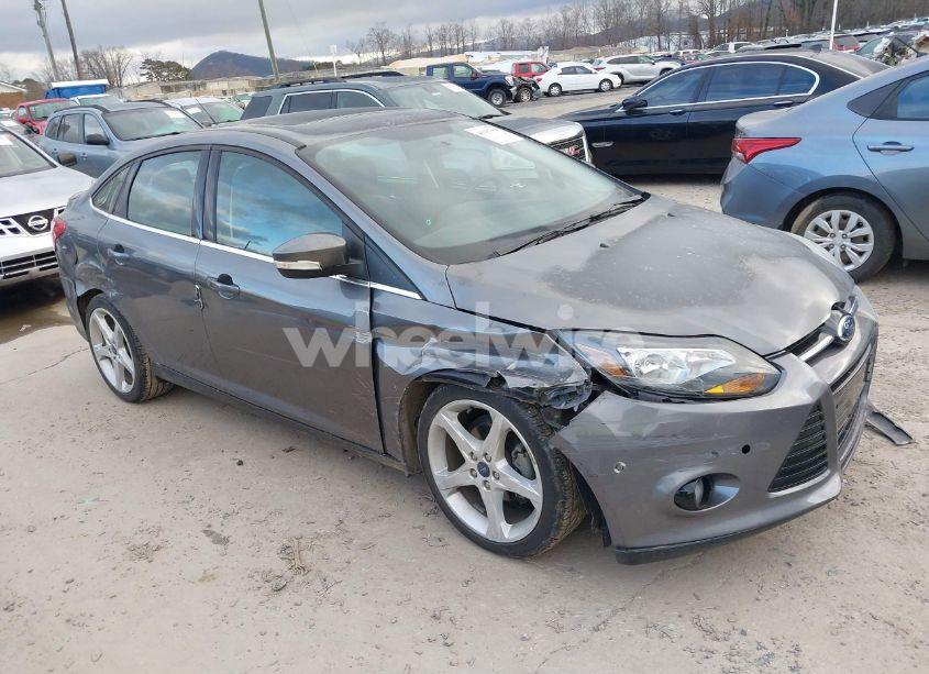 2013 Ford Focus TITANIUM (VIN 1FADP3J29DL149029) main photo