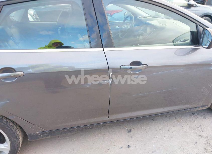 Photo 14 of 2013 Ford Focus TITANIUM (VIN 1FADP3J29DL149029)