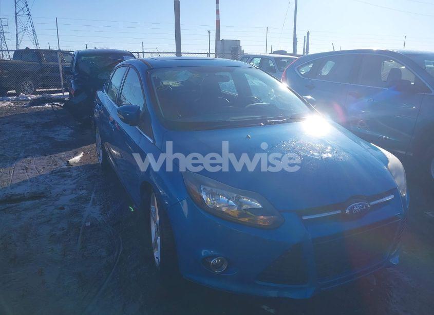 2014 Ford Focus TITANIUM (VIN 1FADP3J29EL136850) main photo