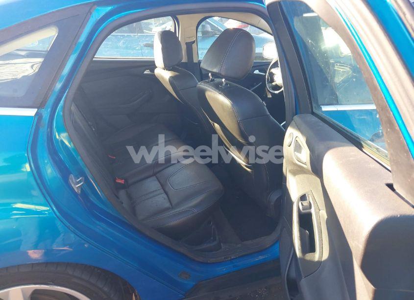 Photo 8 of 2014 Ford Focus TITANIUM (VIN 1FADP3J29EL136850)