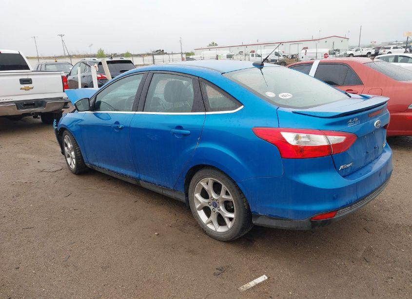Photo 3 of 2014 Ford Focus TITANIUM (VIN 1FADP3J29EL169430)