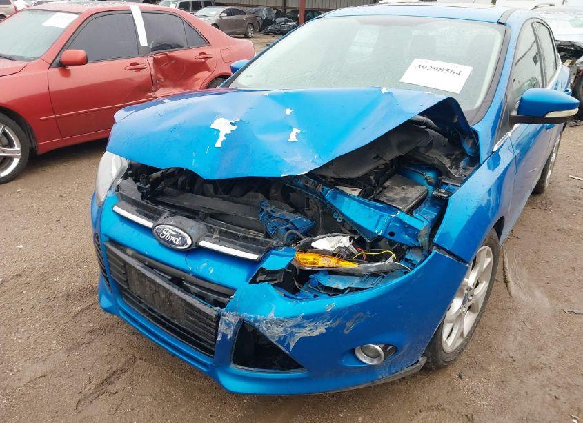 Photo 6 of 2014 Ford Focus TITANIUM (VIN 1FADP3J29EL169430)