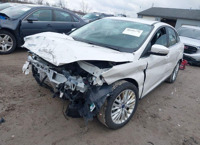 Photo 2 of 2017 Ford Focus TITANIUM (VIN 1FADP3J29HL243479)