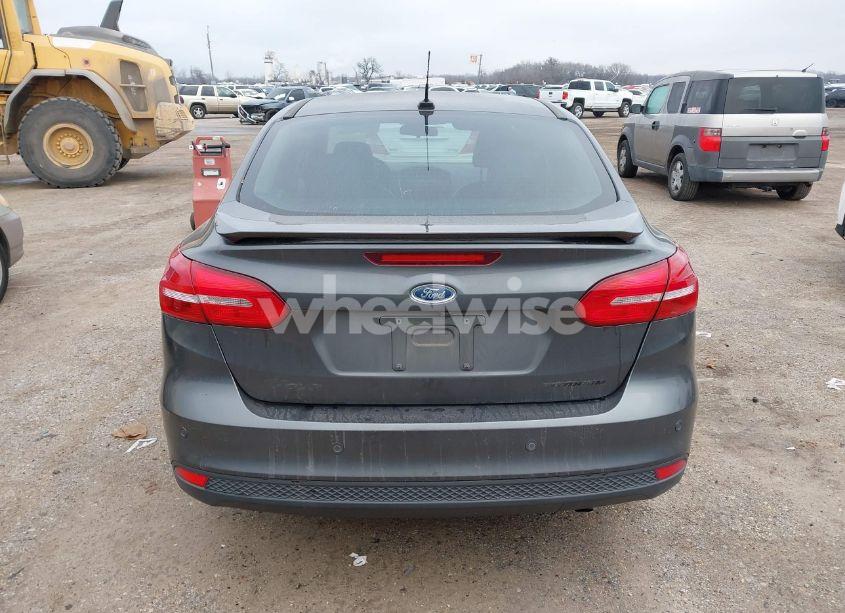 Photo 16 of 2018 Ford Focus TITANIUM (VIN 1FADP3J29JL232911)