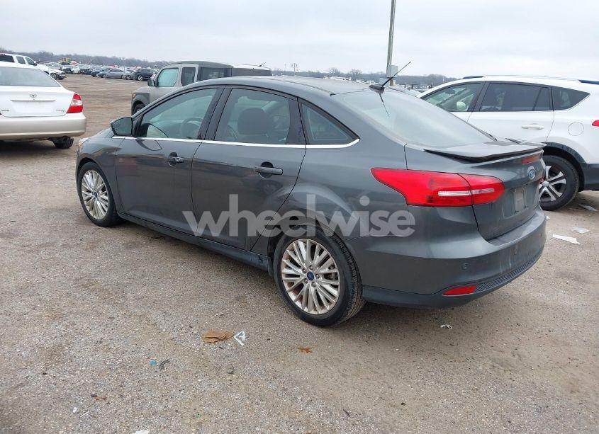 Photo 3 of 2018 Ford Focus TITANIUM (VIN 1FADP3J29JL232911)