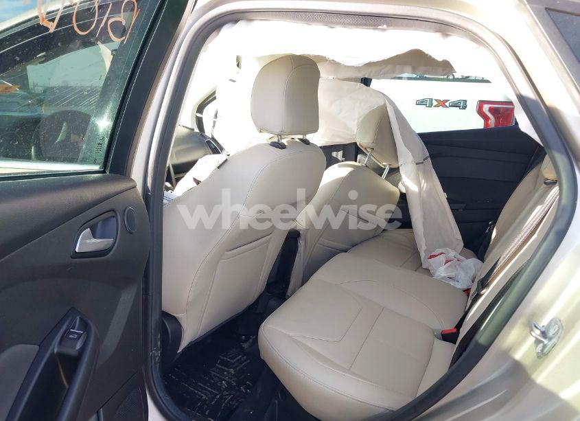 Photo 8 of 2018 Ford Focus TITANIUM (VIN 1FADP3J29JL244363)