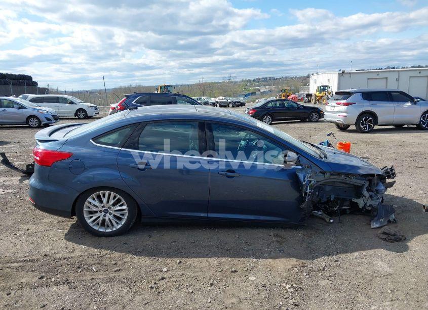 Photo 13 of 2018 Ford Focus TITANIUM (VIN 1FADP3J29JL254861)