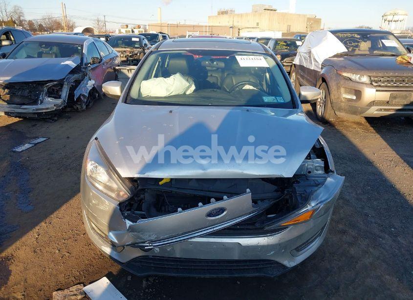 Photo 12 of 2018 Ford Focus TITANIUM (VIN 1FADP3J29JL273071)