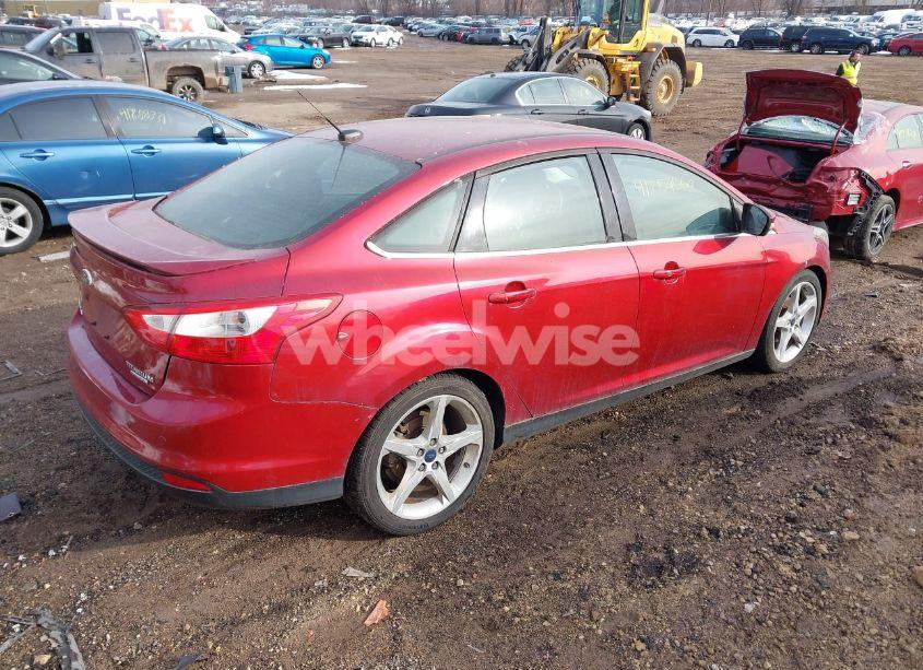 Photo 4 of 2013 Ford Focus TITANIUM (VIN 1FADP3J2XDL352611)