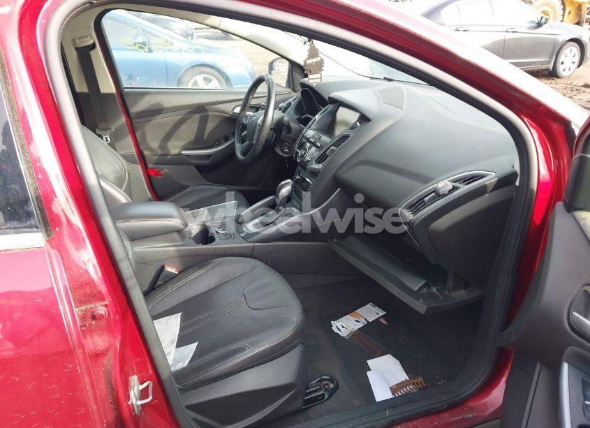 Photo 5 of 2013 Ford Focus TITANIUM (VIN 1FADP3J2XDL352611)