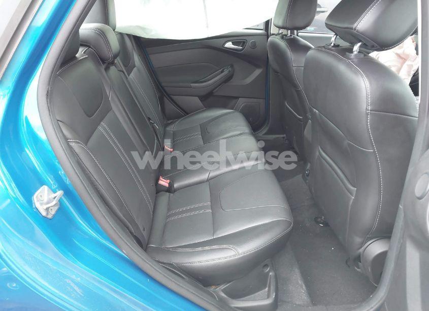 Photo 8 of 2014 Ford Focus TITANIUM (VIN 1FADP3J2XEL128871)