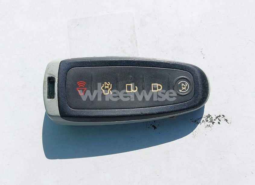 Photo 11 of 2014 Ford Focus TITANIUM (VIN 1FADP3J2XEL247827)