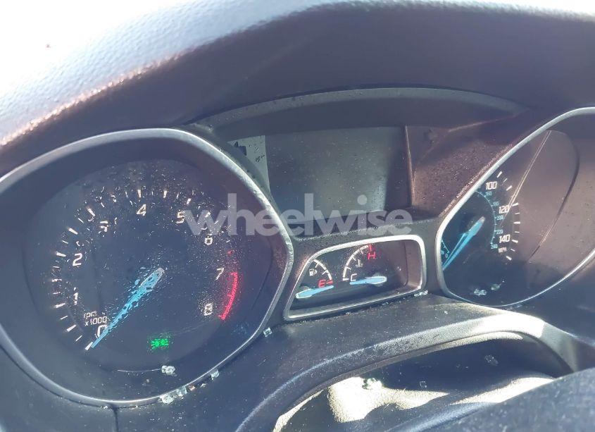 Photo 16 of 2014 Ford Focus TITANIUM (VIN 1FADP3J2XEL427230)