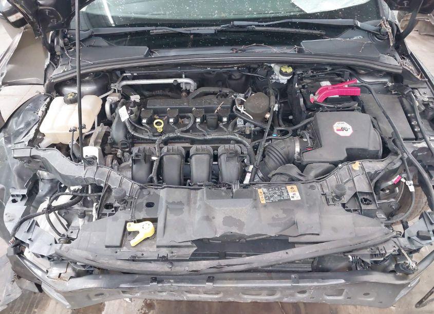 Photo 10 of 2015 Ford Focus TITANIUM (VIN 1FADP3J2XFL220709)