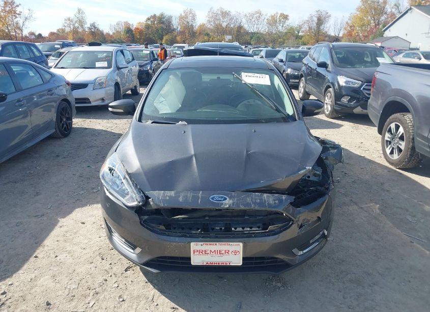 Photo 12 of 2016 Ford Focus TITANIUM (VIN 1FADP3J2XGL208108)
