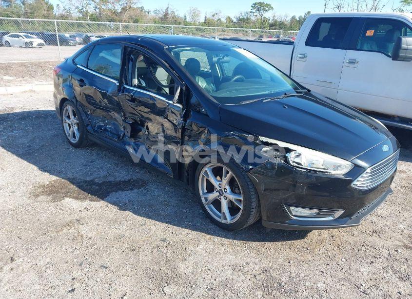 2016 Ford Focus TITANIUM (VIN 1FADP3J2XGL367968) main photo
