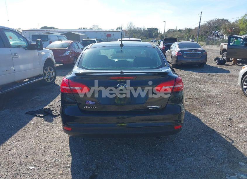 Photo 16 of 2016 Ford Focus TITANIUM (VIN 1FADP3J2XGL367968)