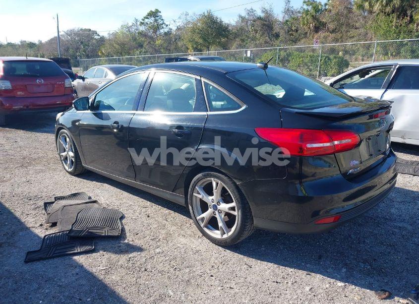 Photo 3 of 2016 Ford Focus TITANIUM (VIN 1FADP3J2XGL367968)