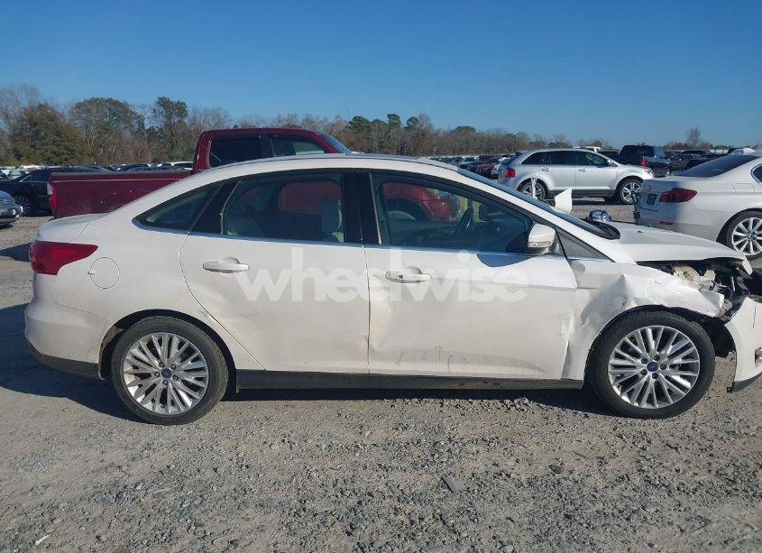 Photo 13 of 2017 Ford Focus TITANIUM (VIN 1FADP3J2XHL207090)
