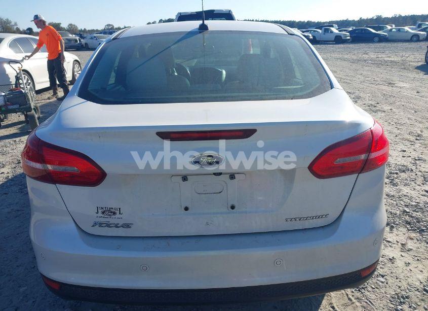 Photo 16 of 2017 Ford Focus TITANIUM (VIN 1FADP3J2XHL207090)