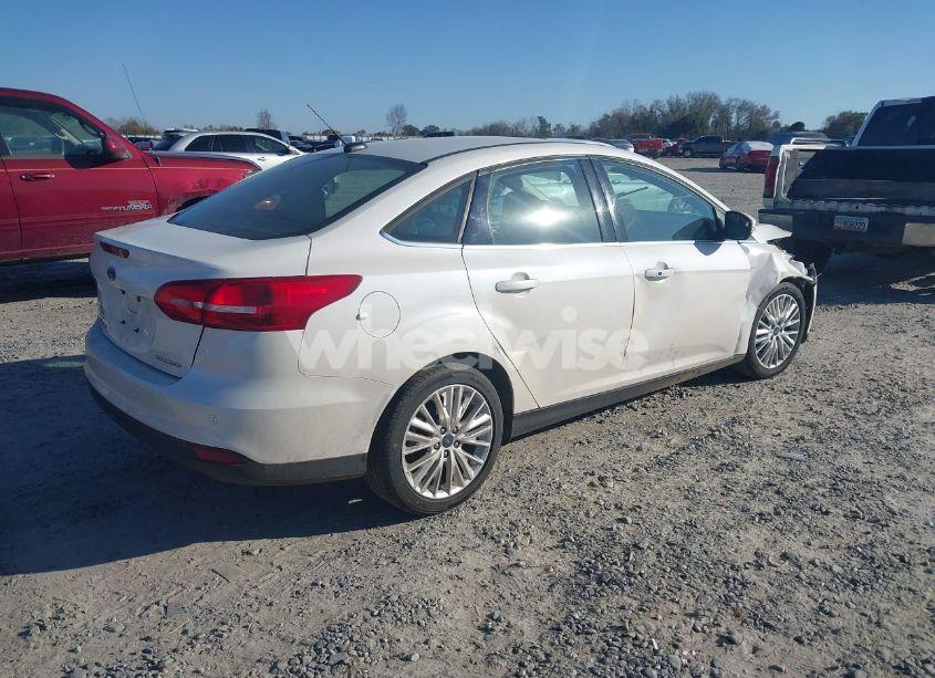 Photo 4 of 2017 Ford Focus TITANIUM (VIN 1FADP3J2XHL207090)