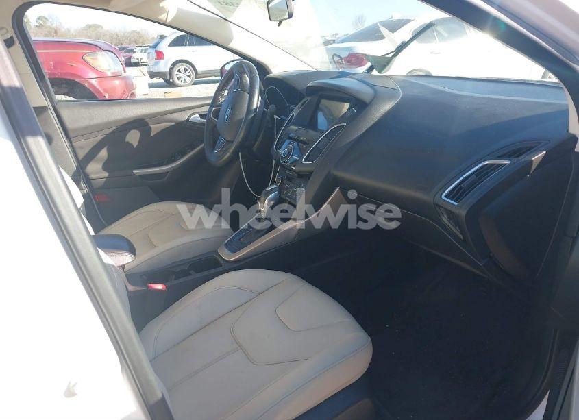 Photo 5 of 2017 Ford Focus TITANIUM (VIN 1FADP3J2XHL207090)