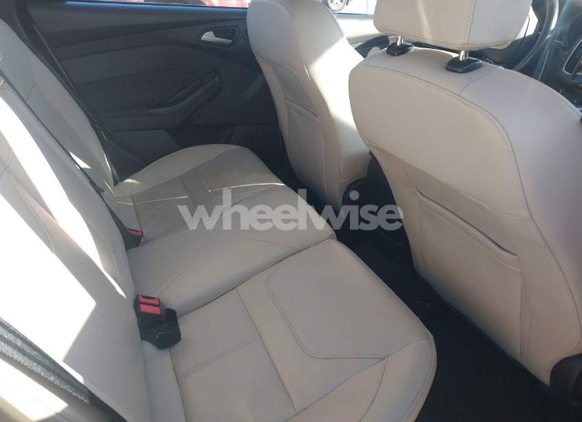 Photo 8 of 2017 Ford Focus TITANIUM (VIN 1FADP3J2XHL207090)