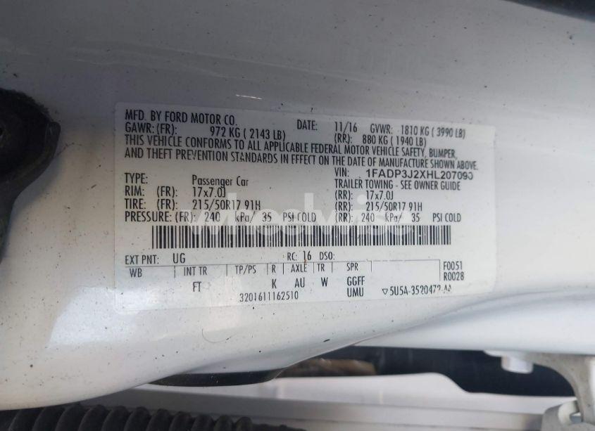 Photo 9 of 2017 Ford Focus TITANIUM (VIN 1FADP3J2XHL207090)