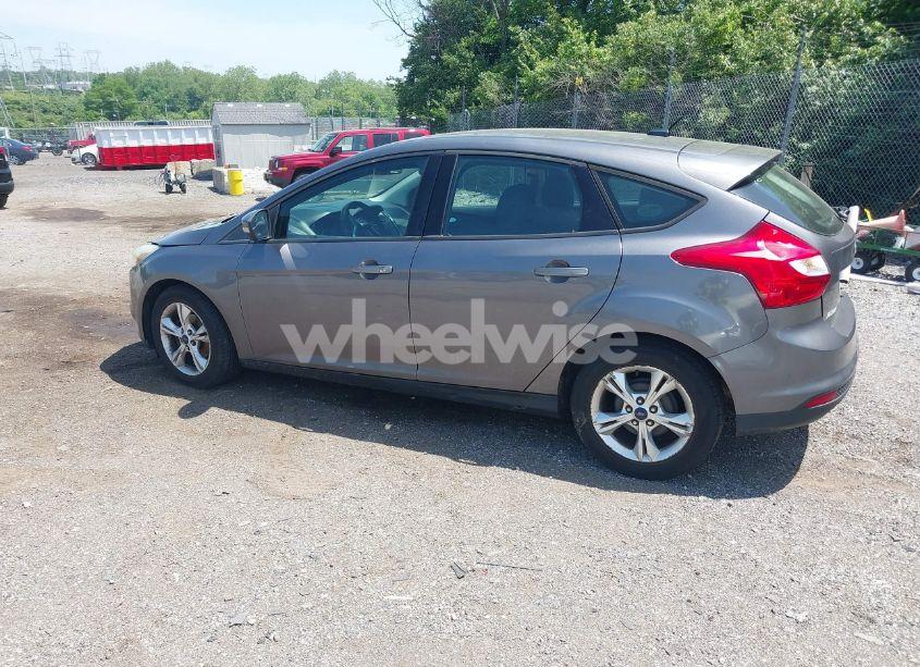 Photo 3 of 2013 Ford Focus SE (VIN 1FADP3K20DL166932)