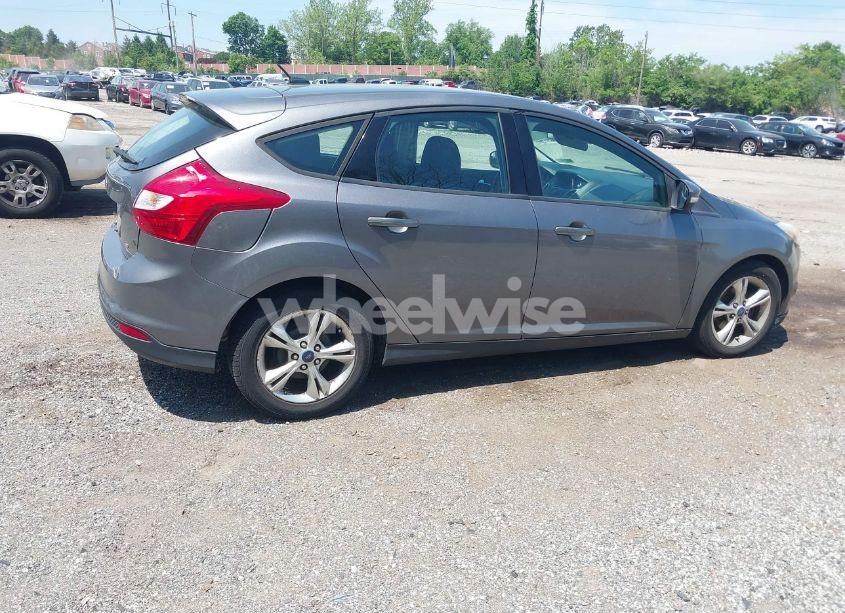 Photo 4 of 2013 Ford Focus SE (VIN 1FADP3K20DL166932)