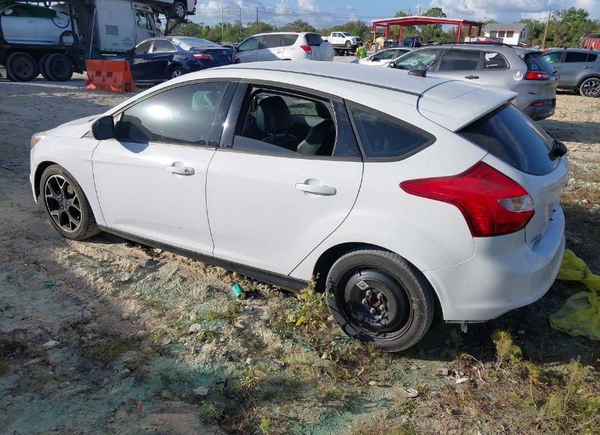 Photo 3 of 2013 Ford Focus SE (VIN 1FADP3K20DL167983)