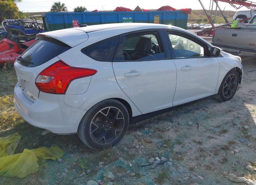 Photo 4 of 2013 Ford Focus SE (VIN 1FADP3K20DL167983)